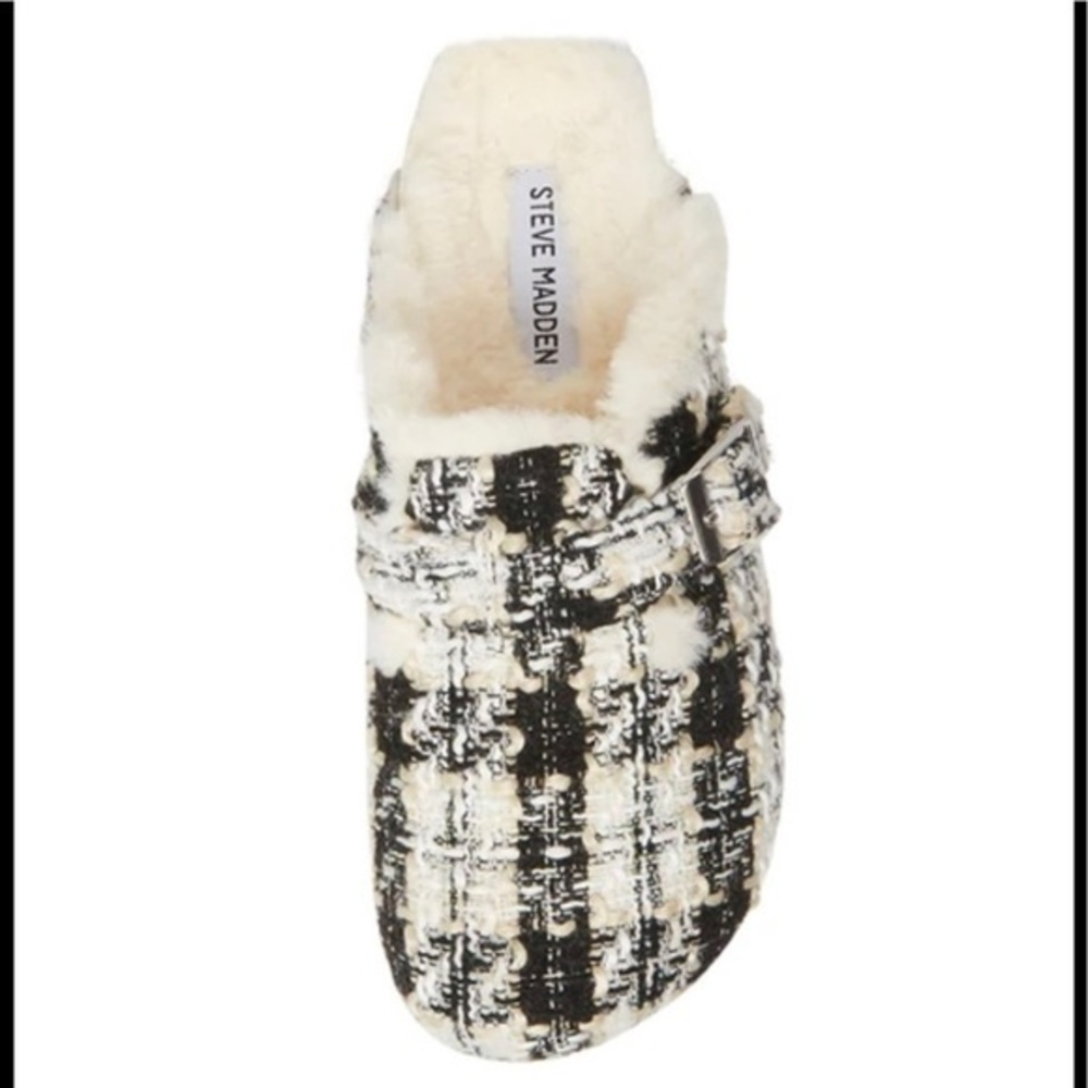 Steve Madden Unwind multicolor plaid fuzzy winter shoes with hard sole